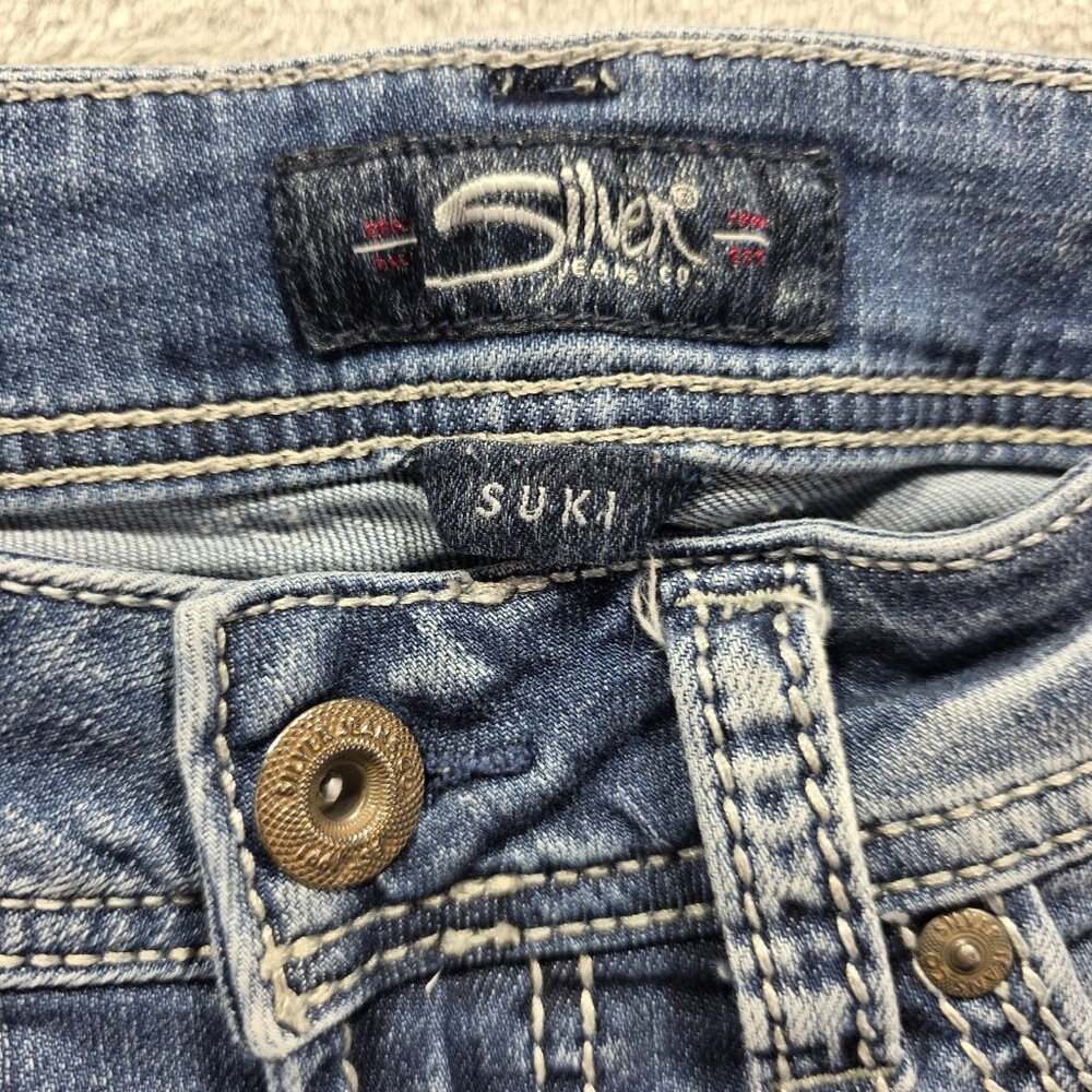 Silver Jeans Suki Capri Womens 26 Mid Rise Stretch Denim Embroidered Pockets Jea - Picture 5 of 11